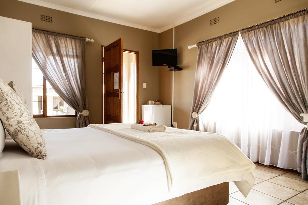 Welgerust Bed & Breakfast Piet Retief ภายนอก รูปภาพ
